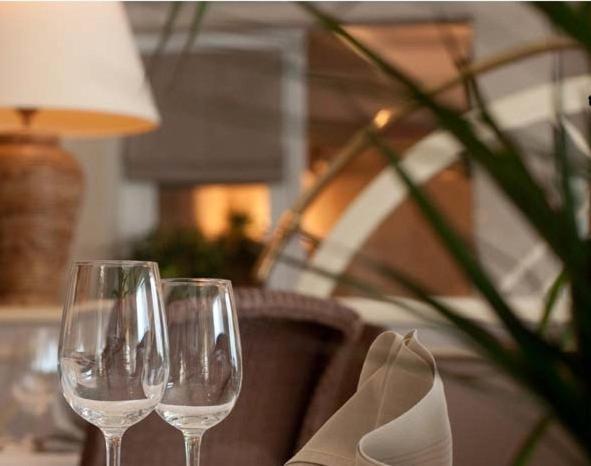 Le Robinson Hotel Saint-Jean-de-Monts Ngoại thất bức ảnh